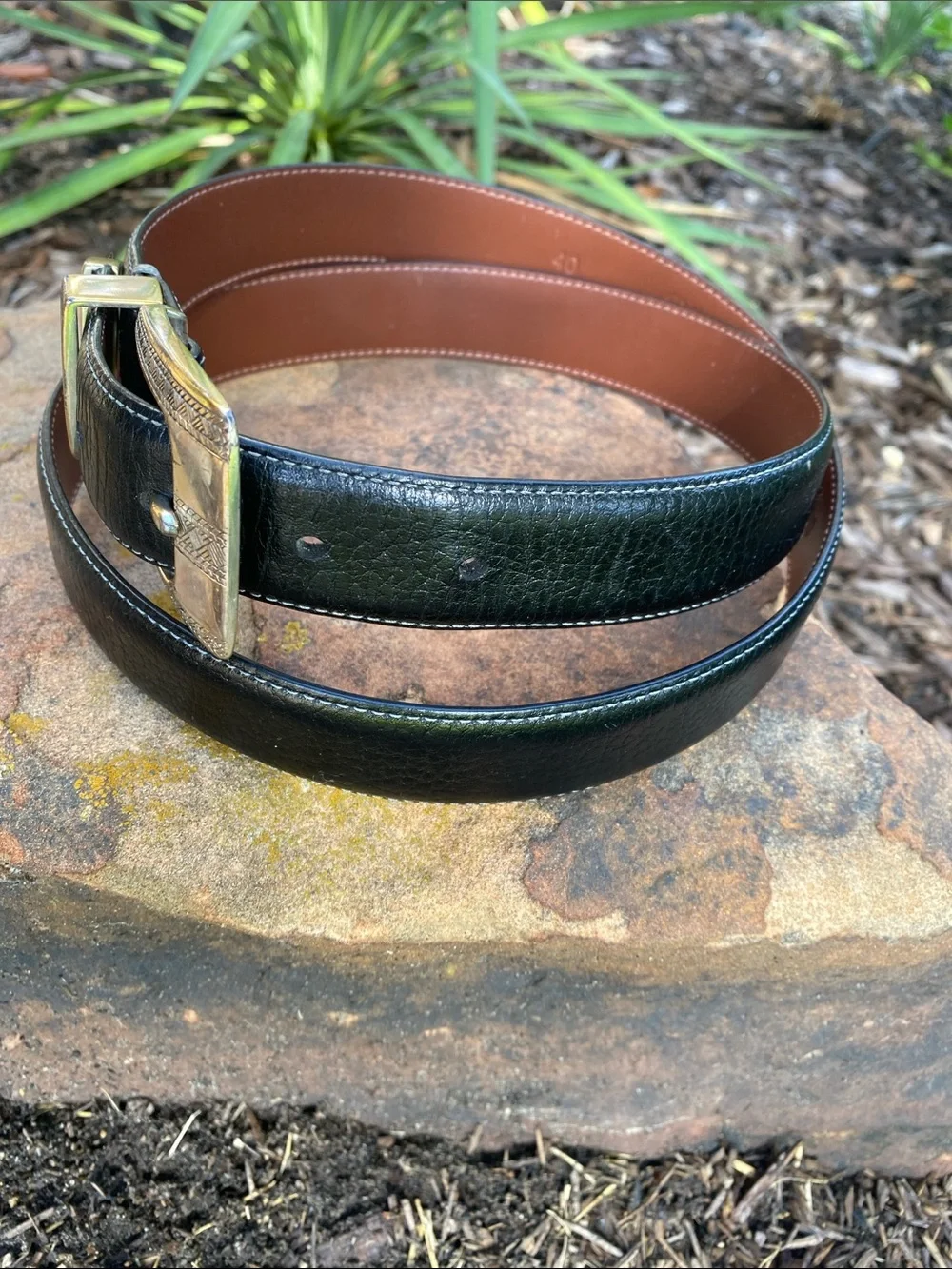 Johnston & Murphy Leather Belt with Decorative Etched Metal Buckle, Keeper & Tip